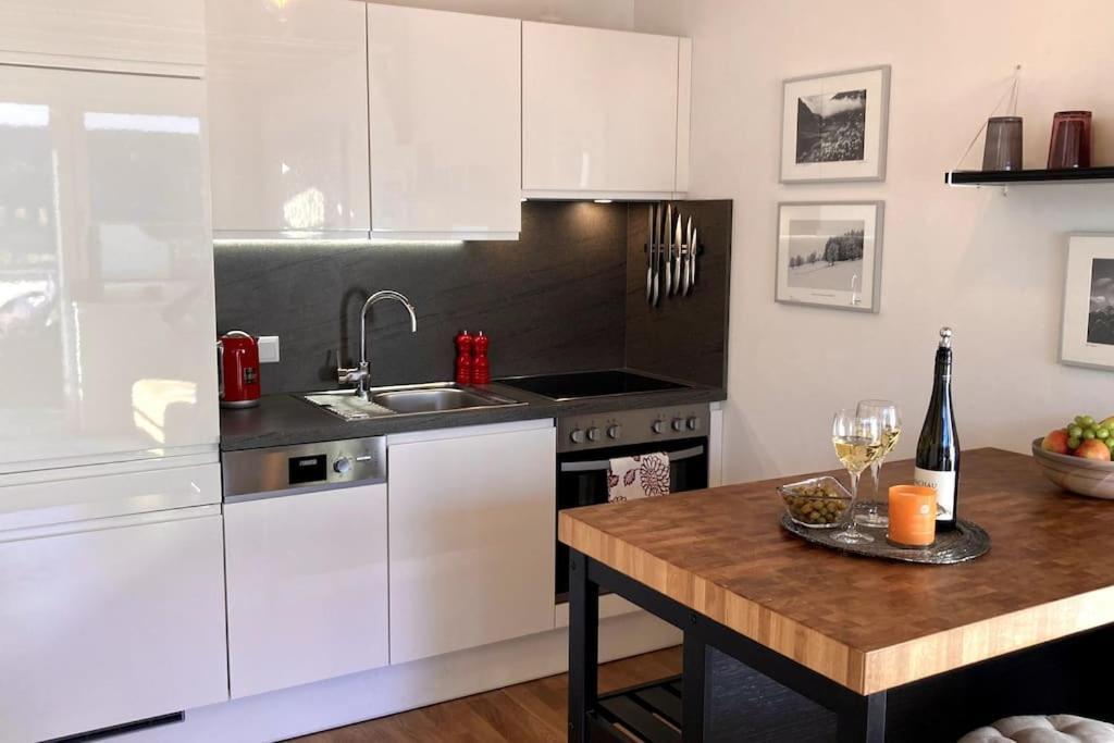Apartment Hucklehaus Айх Екстериор снимка
