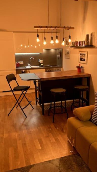 Apartment Hucklehaus Айх Екстериор снимка