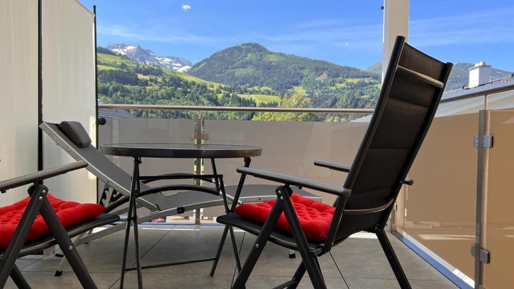 Apartment Hucklehaus Айх Екстериор снимка