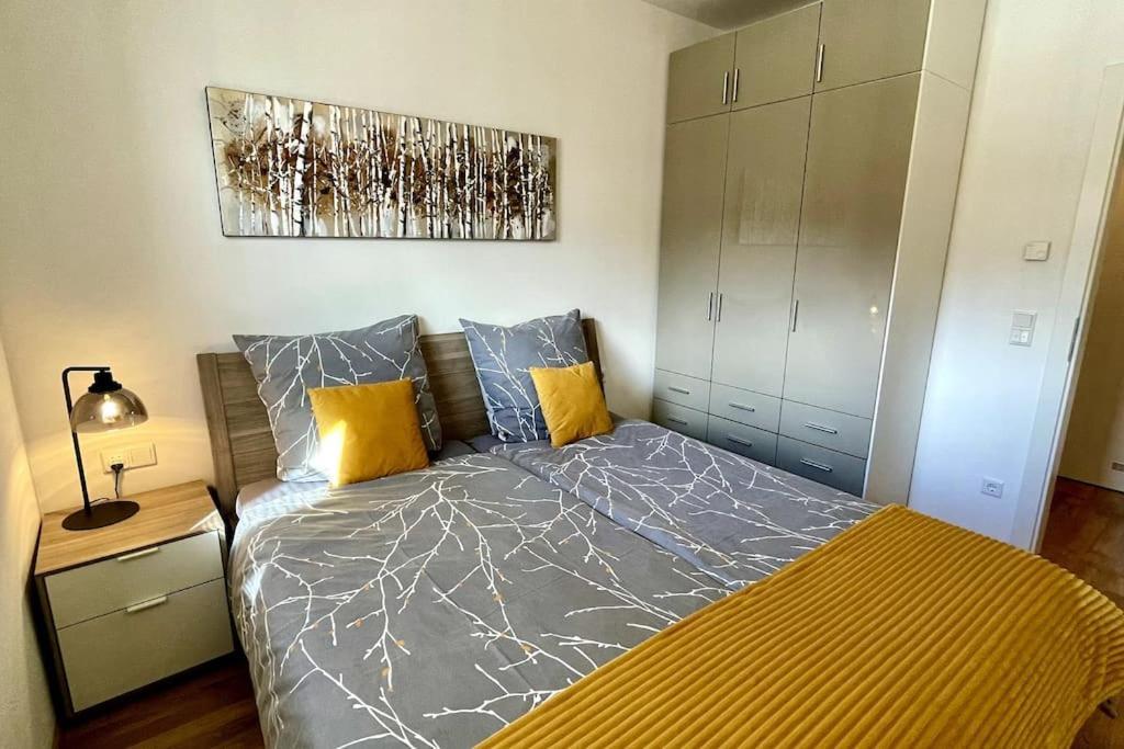Apartment Hucklehaus Айх Екстериор снимка